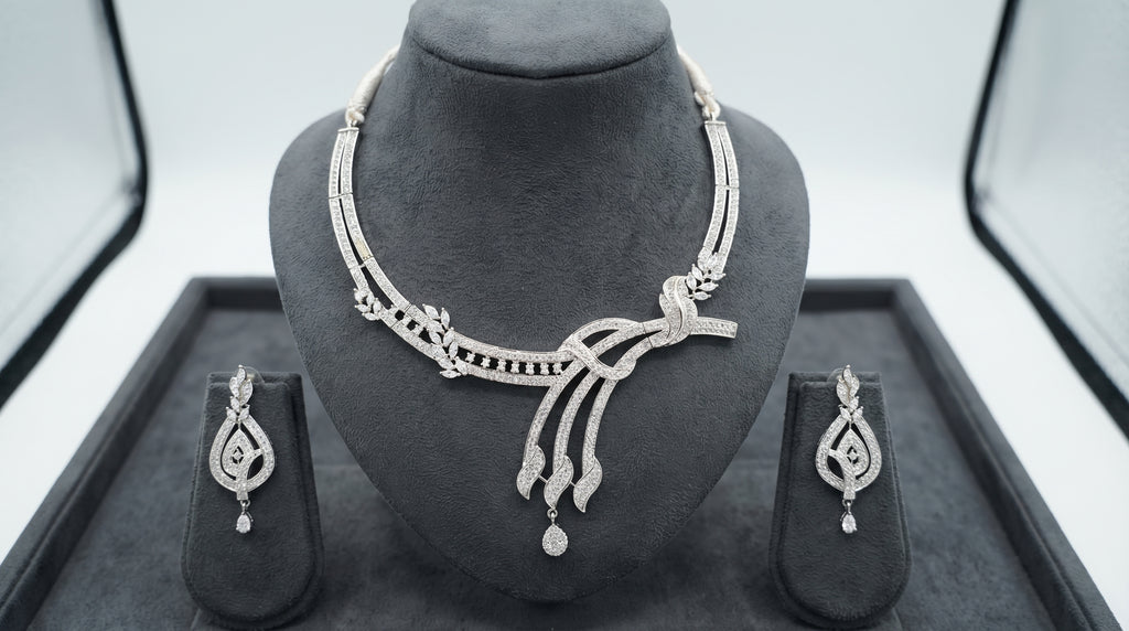 Luxury CZ Diamond Style Twisted Knot Necklace Set